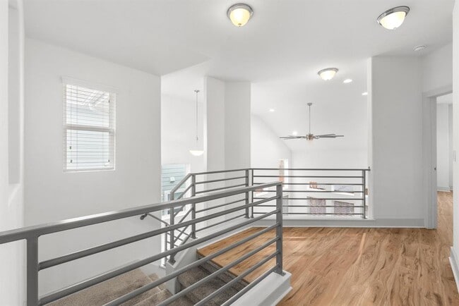 Building Photo - 1501 Homespun Rd