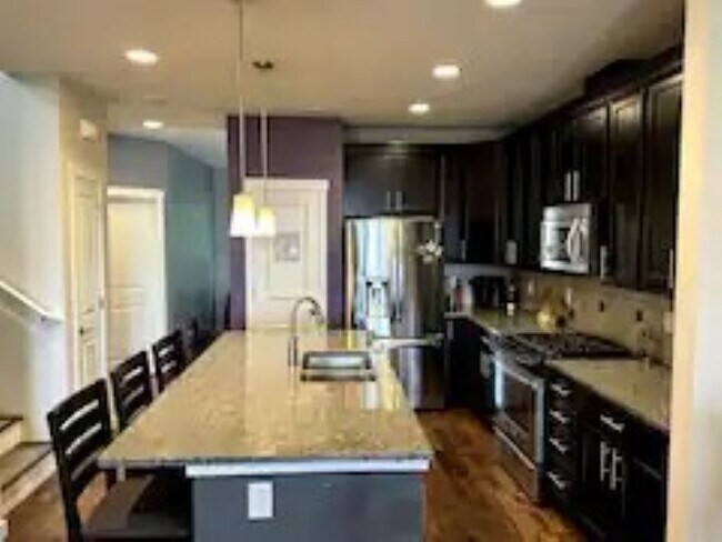 Building Photo - 9105 Merritt Ave SE