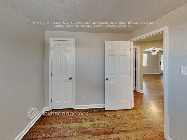 Building Photo - 1415 S Depew St