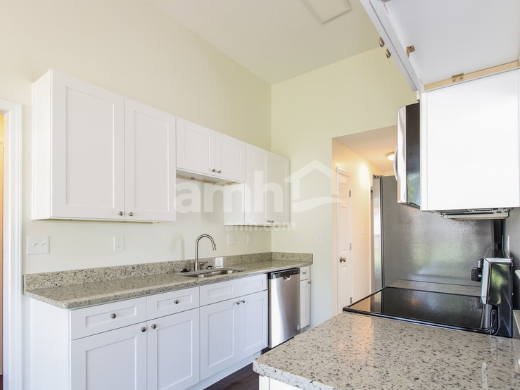 Building Photo - 2458 Baird Dr