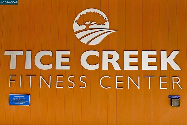 Building Photo - 975 Terra California Dr