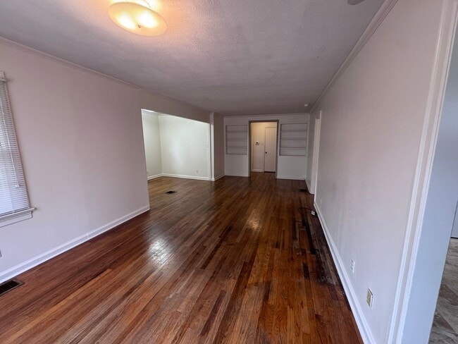 Building Photo - House in Paducah City Limits