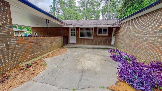 Building Photo - 3105 Sussex Rd