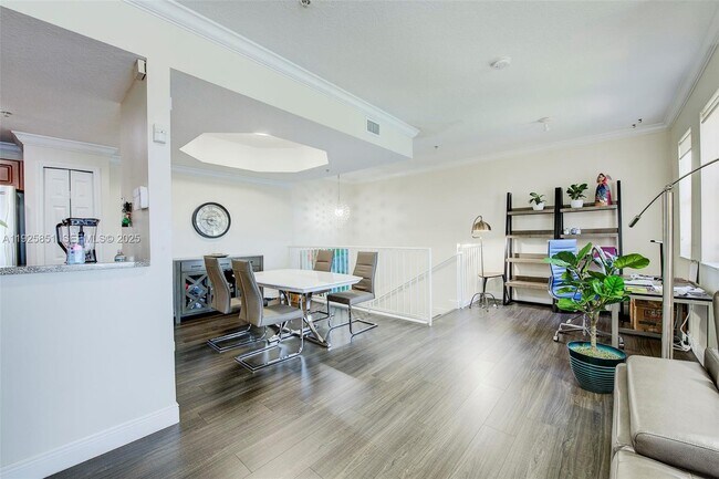 Building Photo - 6380 NW 114th Ave