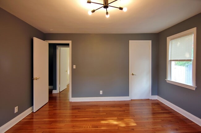 Building Photo - 663 High Ridge Rd