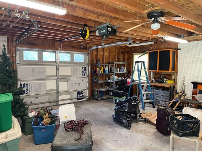 Building Photo - 1136 Longleaf Rd