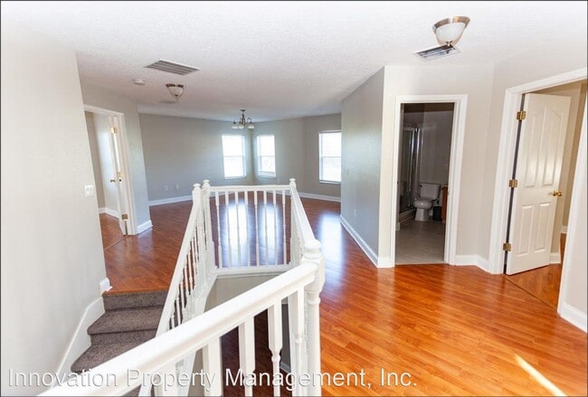 Building Photo - 4 br, 3 bath House - 12827 Oulton Cir