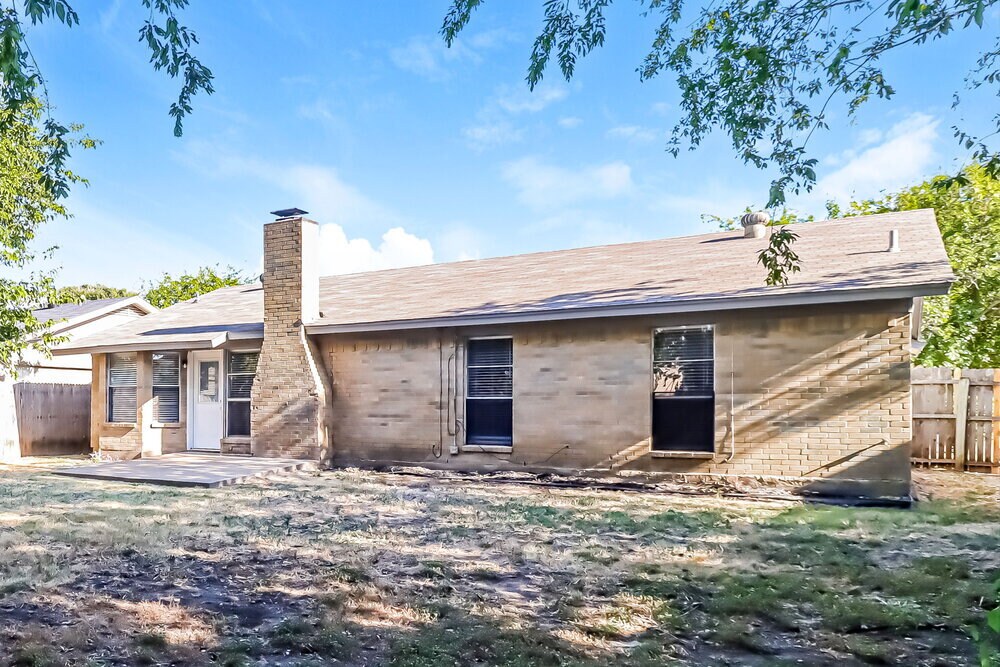 Building Photo - 2821 Lana Cir