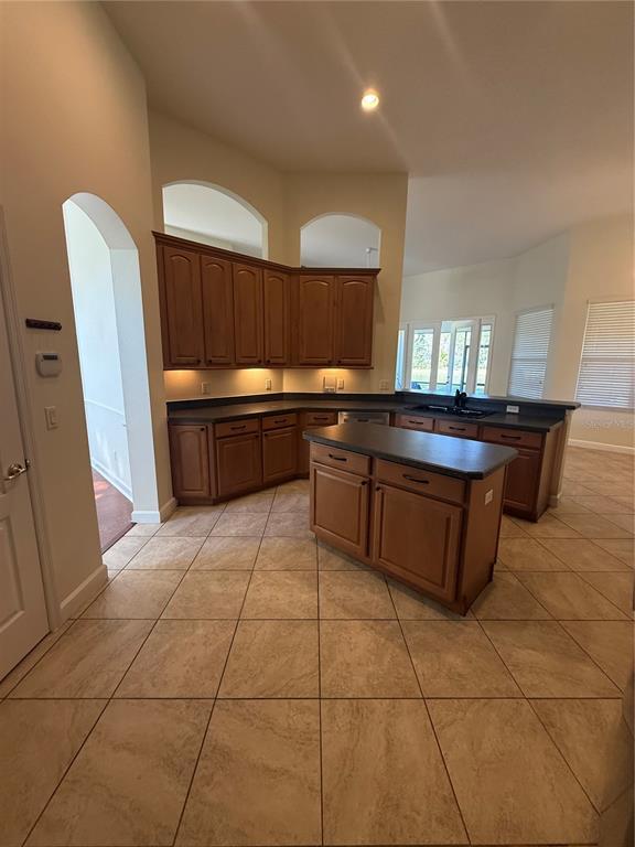 Building Photo - 10029 Chardonnay Dr