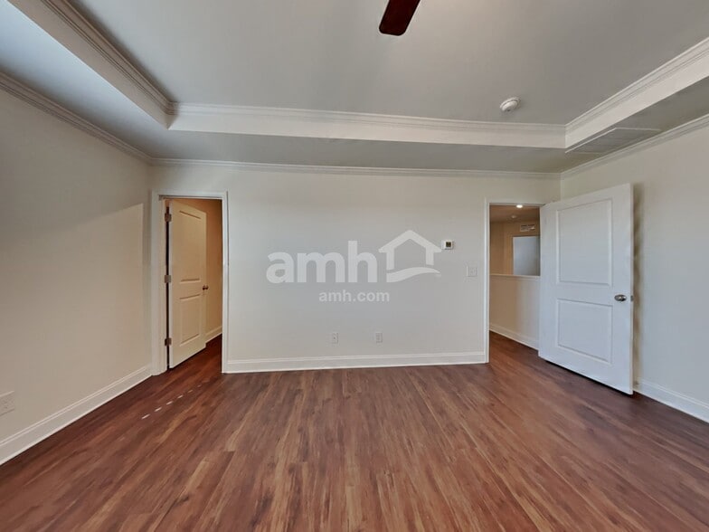 Building Photo - 161 Hazel Pk Dr