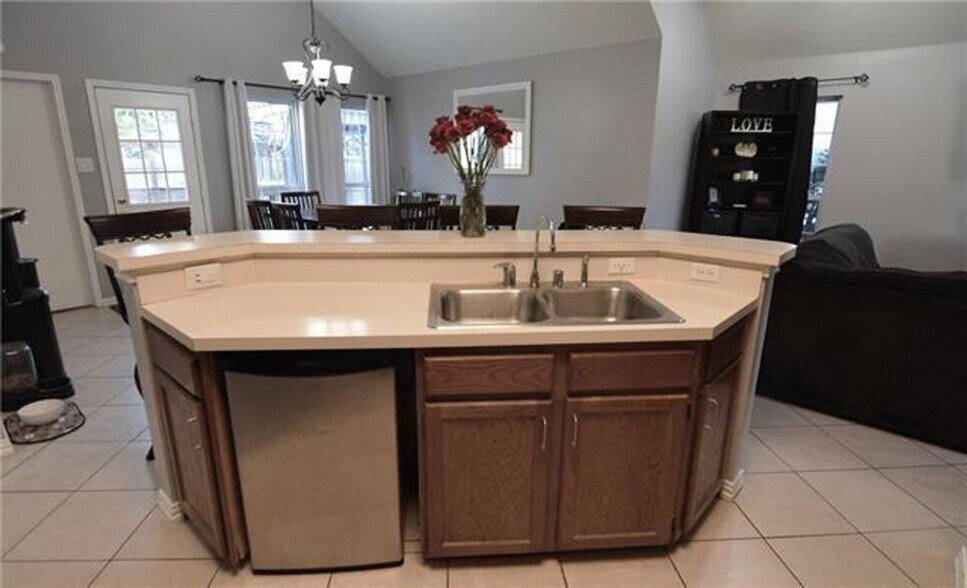 Building Photo - 4108 Goodnight Cir
