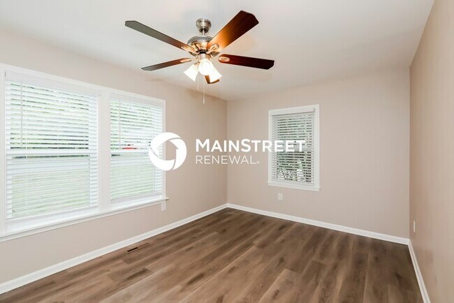 Building Photo - 3 Bedroom Pet-Friendly Home in MONROE, NC with Main Street Renewal