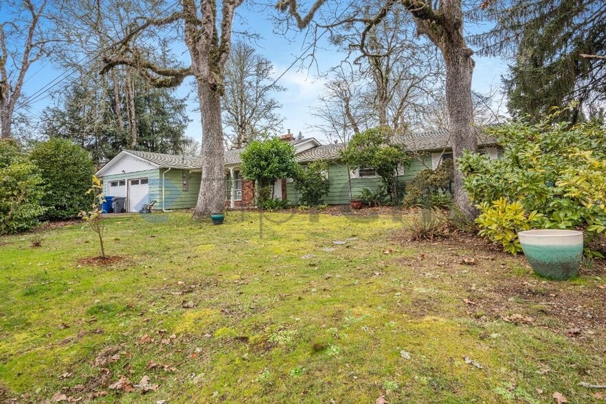 Building Photo - 1865 Brookside Ave NW