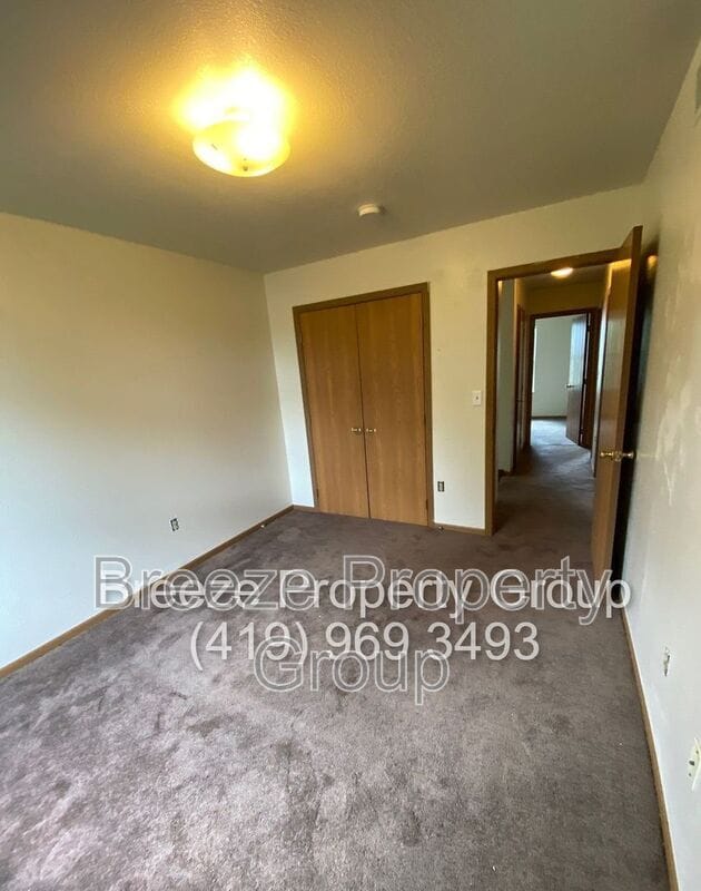 Building Photo - 906 E Bancroft St