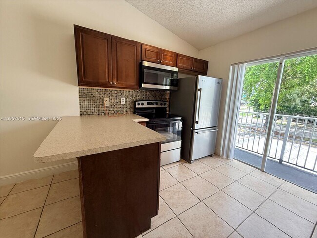 Building Photo - 7991 SW 152nd Ave