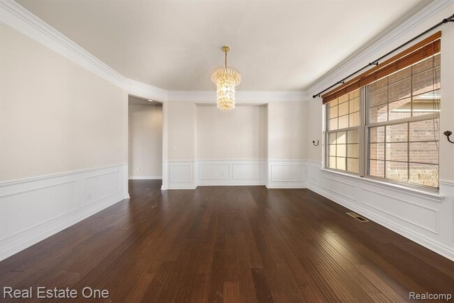 Building Photo - 101 Oakland Crest Dr