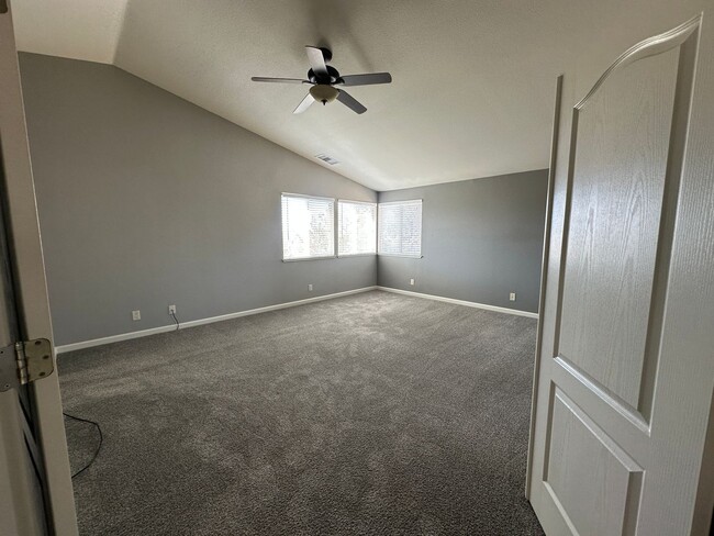 Building Photo - Beautiful home in Damonte Ranch Area