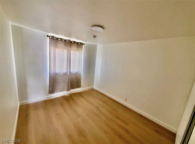 Building Photo - 2121 Oceanus Ln