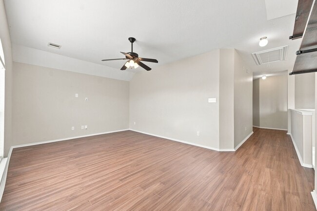 Building Photo - 18810 Lantern Cove Ln