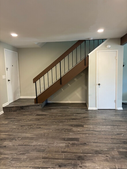 Building Photo - 662 Driftwood Ln