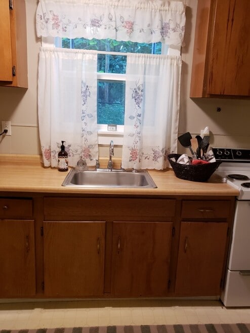 Building Photo - 117 Wilkes St