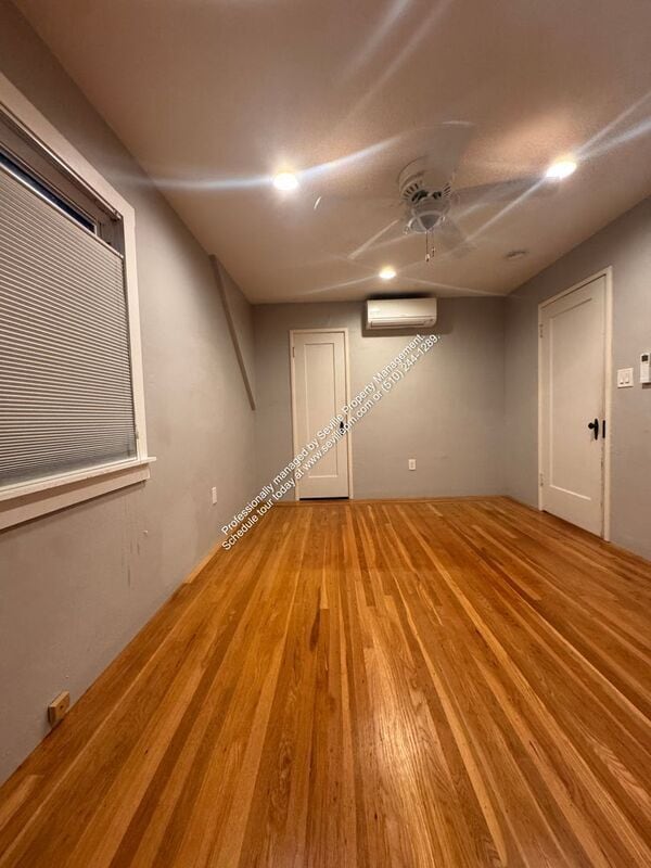 Building Photo - 7850 Crest Ave