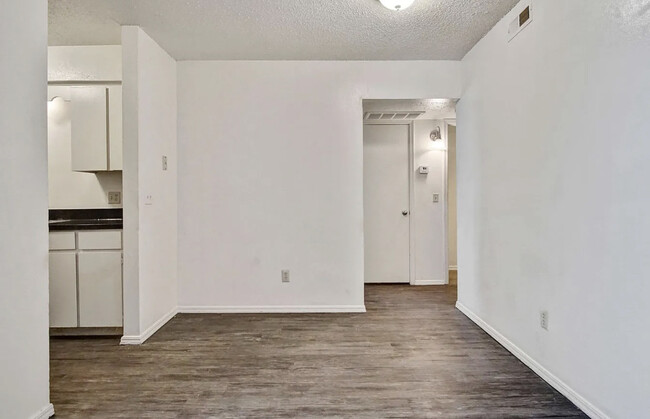 Building Photo - 2813 NW 59th St