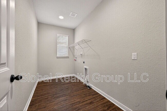 Building Photo - 3643 Conrads Cloud Dr