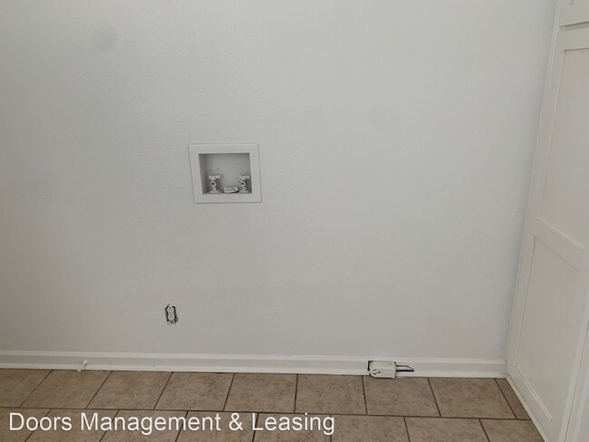 Building Photo - 3 br, 2 bath House - 2913 Canton Avenue