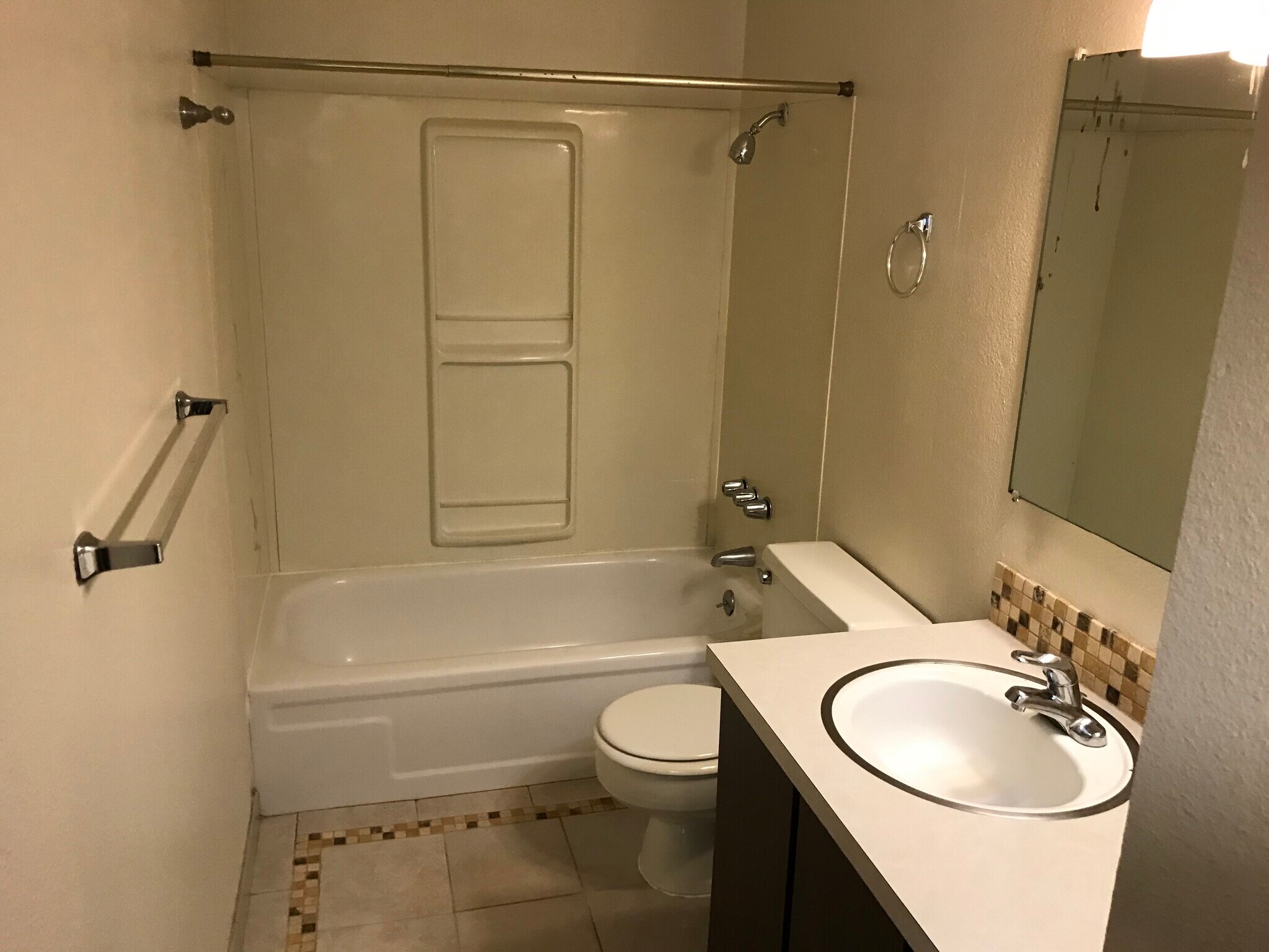 Building Photo - 11007 66th Ave E