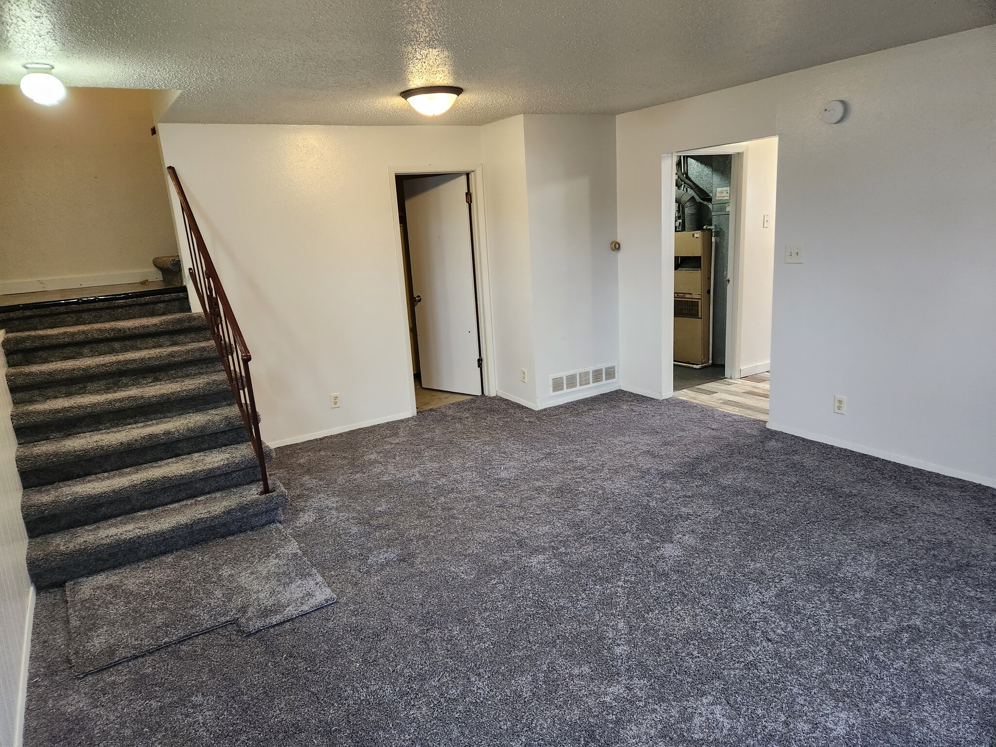 Building Photo - 1502 Delta Dr