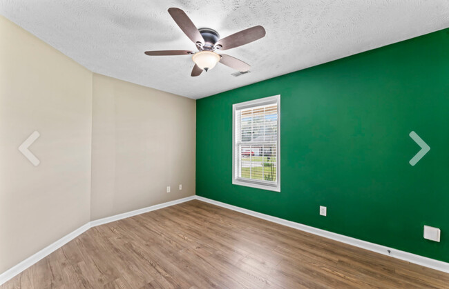Building Photo - 8003 Minehead Dr