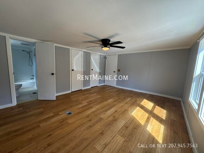 Building Photo - 92 Park Dr