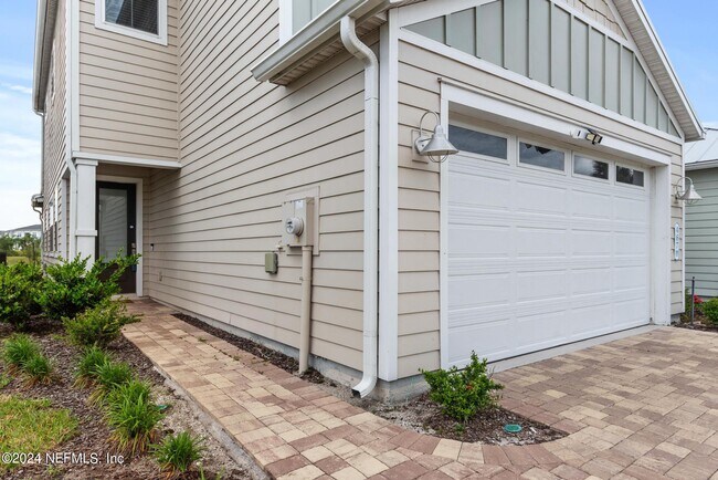 Building Photo - 467 Rum Runner Wy