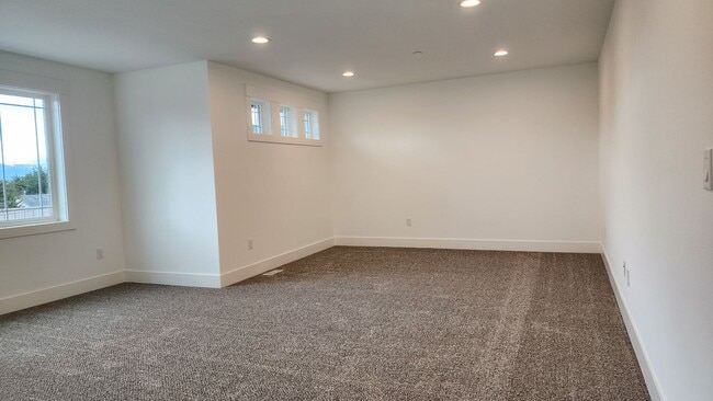 Building Photo - Beautiful Home in Bonney Lake!