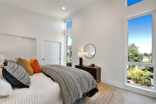Building Photo - 2bd/1.5ba Seattle Condo