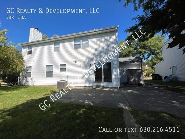 Building Photo - ***MUST SEE! 4 BDRM / 2.5 BTH / LARGE CORN...