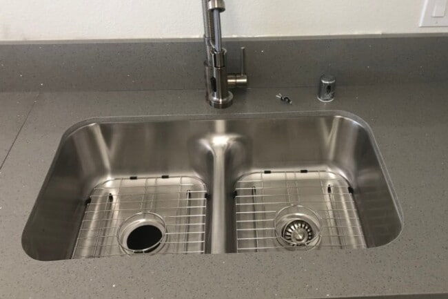 Building Photo - 11610 Moorpark St