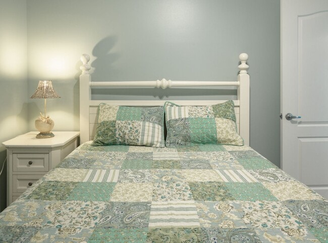 Building Photo - PLAN AND SECURE YOUR WINTER GETAWAY NOW, W...