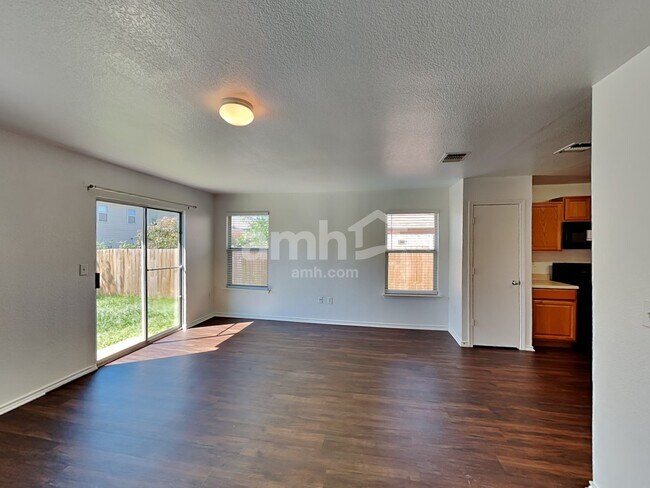 Building Photo - 7827 Copper Hollow