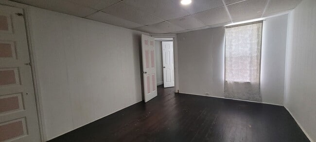 Building Photo - 3 bedroom 1 bathroom York, PA