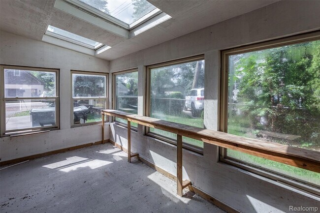 Building Photo - 3930 Dunning Rd