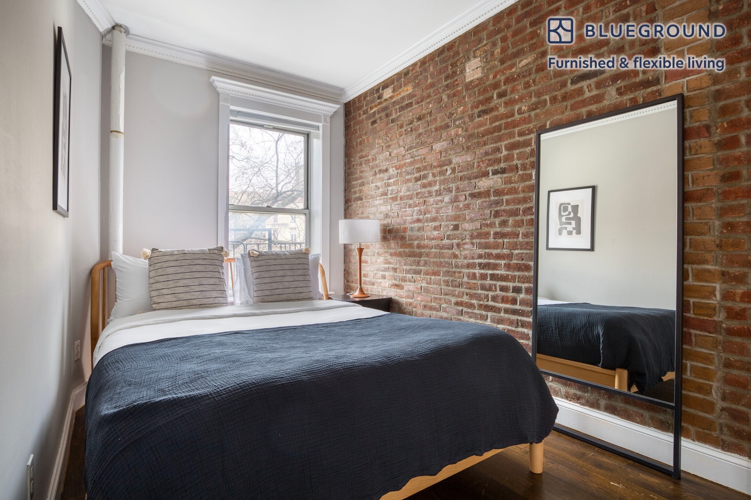 Building Photo - 566 Hudson St