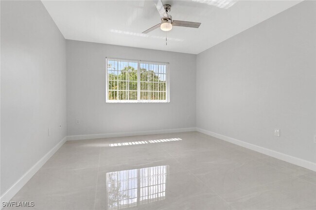 Building Photo - 1210 Wildwood Lakes Blvd