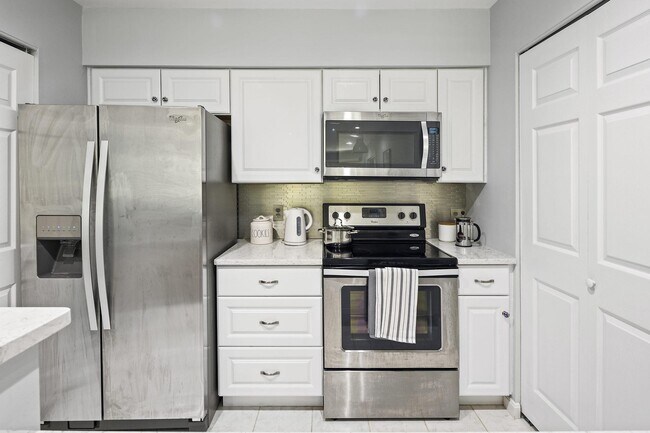Building Photo - 3151 Covewood Ct