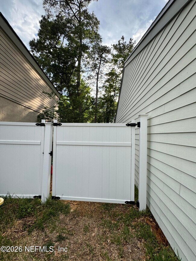Building Photo - 8550 Goldeneye Ln