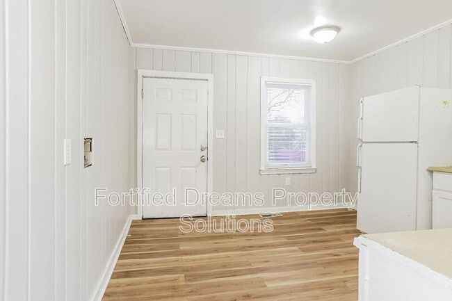 Building Photo - 401 Gregory St SW