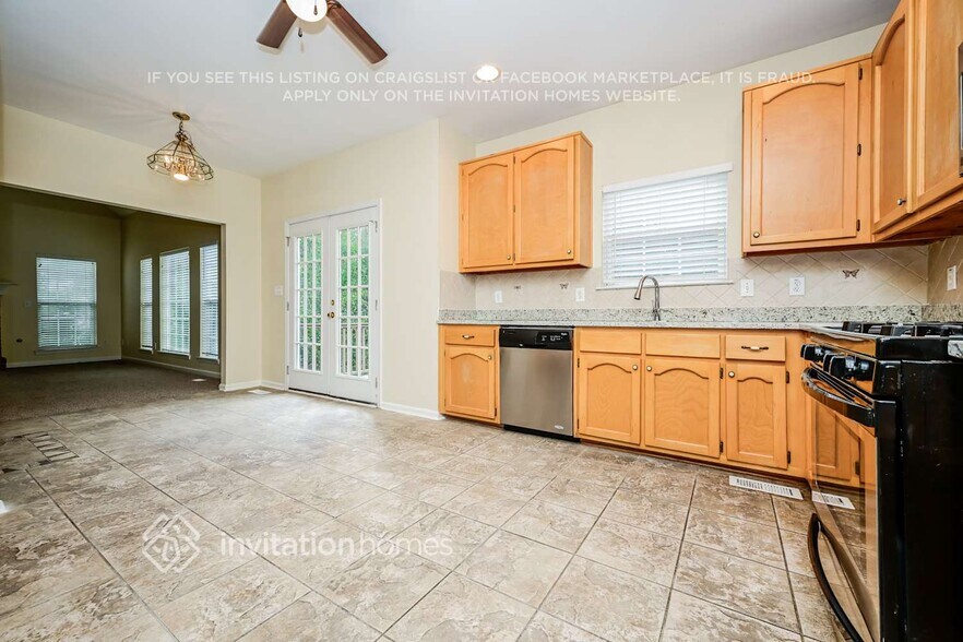 Building Photo - 255 Briarsweet Way