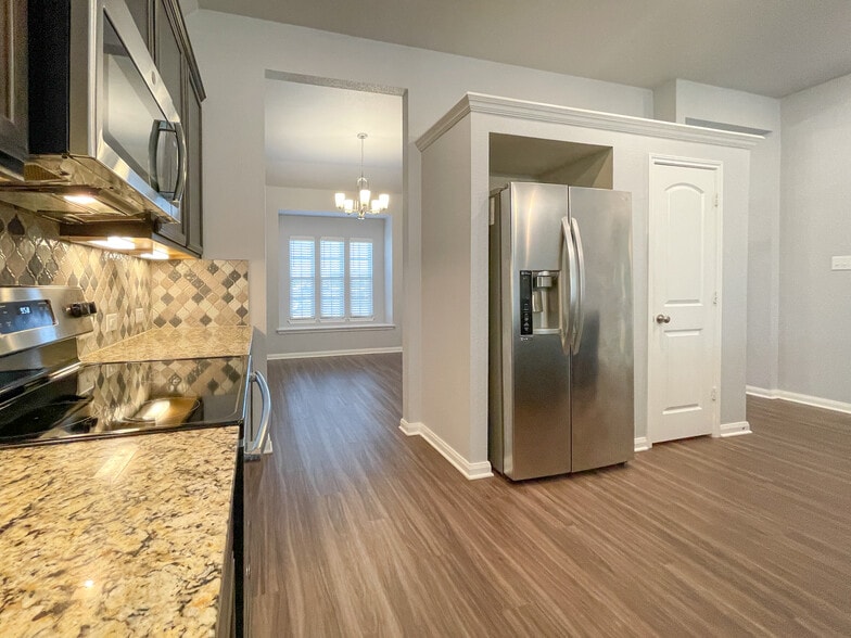 Building Photo - 10265 Driskill Dr