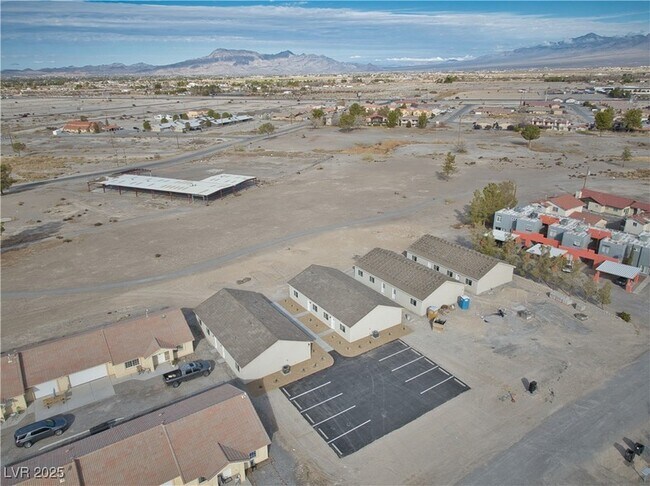 Building Photo - 610 San Lorenzo St